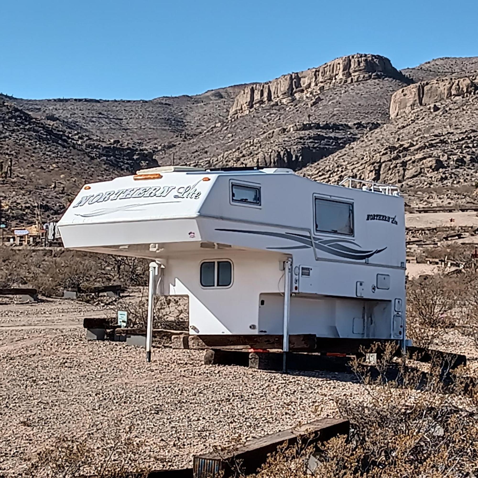 Camping At Desert Gardens Oasis At Lobo, Texas Van Horn Exteriör bild